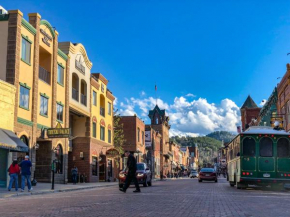 Mineral Palace Hotel & Gaming Deadwood
